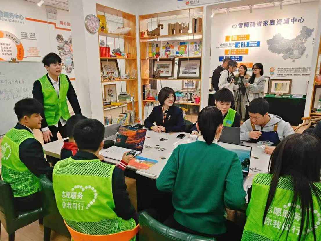 ae25e10ecbdb16160151df683fecc26